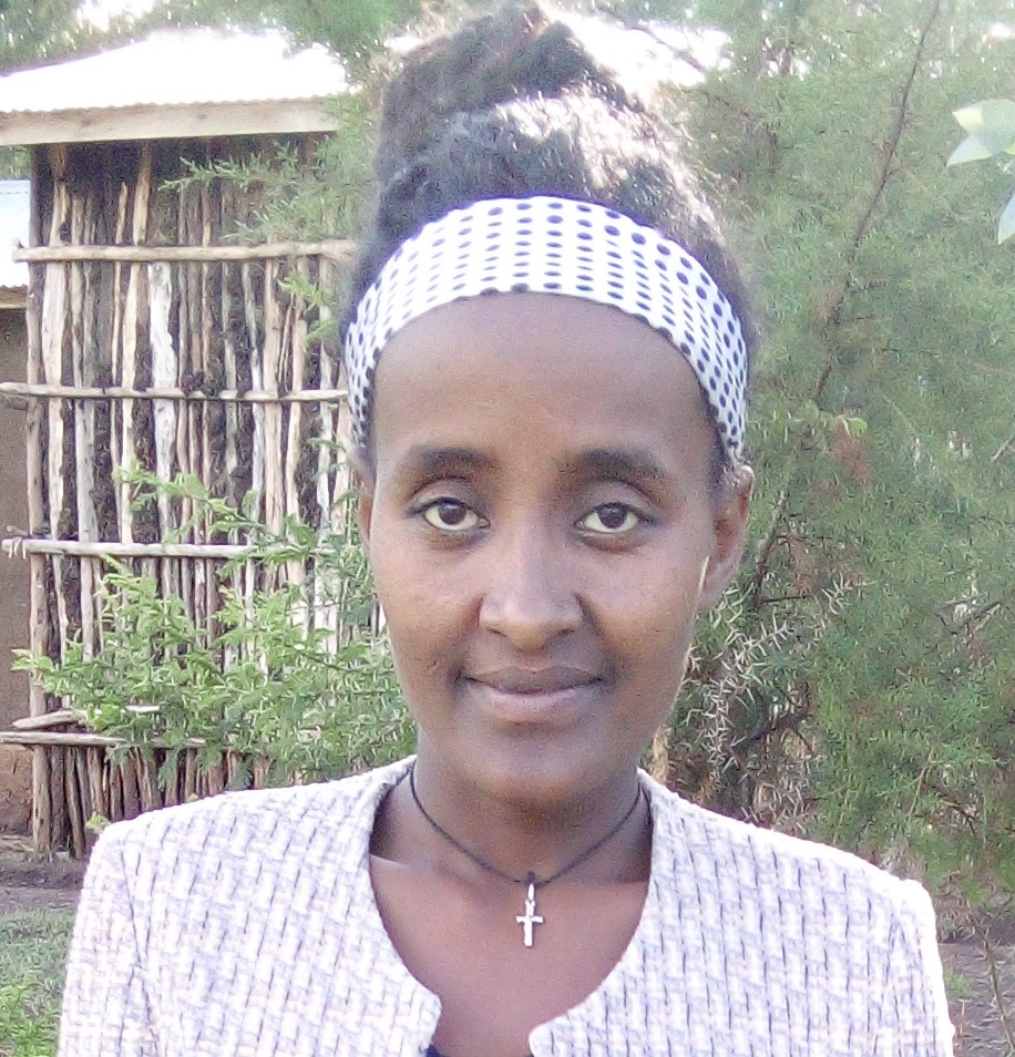 Faanoosee  Taaddasaa  Asfaawu