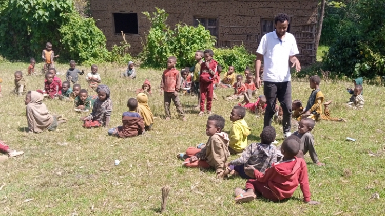 School director with 0 class students