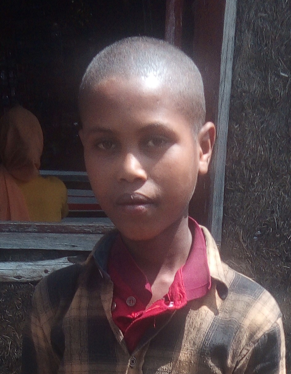 Shaamiil  Muhaammad  Tunaa